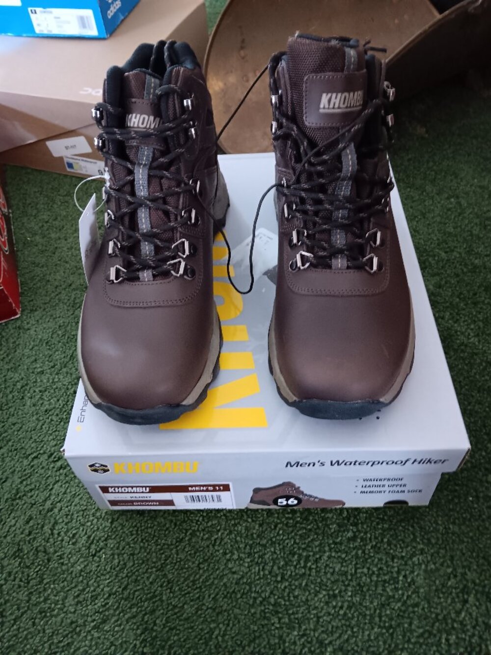Mens Khombu waterproof boots size 11
